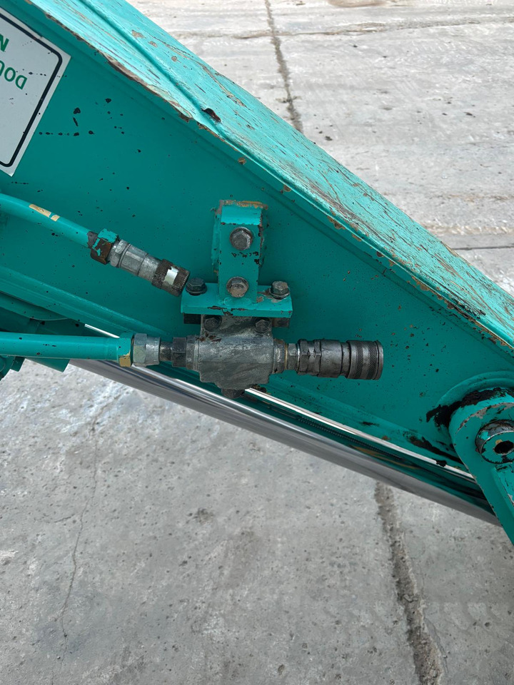Crawler excavator Kobelco SK140SRLC-7: picture 10