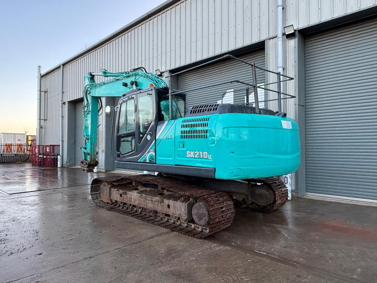 Kobelco SK210LC-10 - Crawler excavator: picture 3 Kobelco SK210LC-10 - Crawler excavator: picture 3