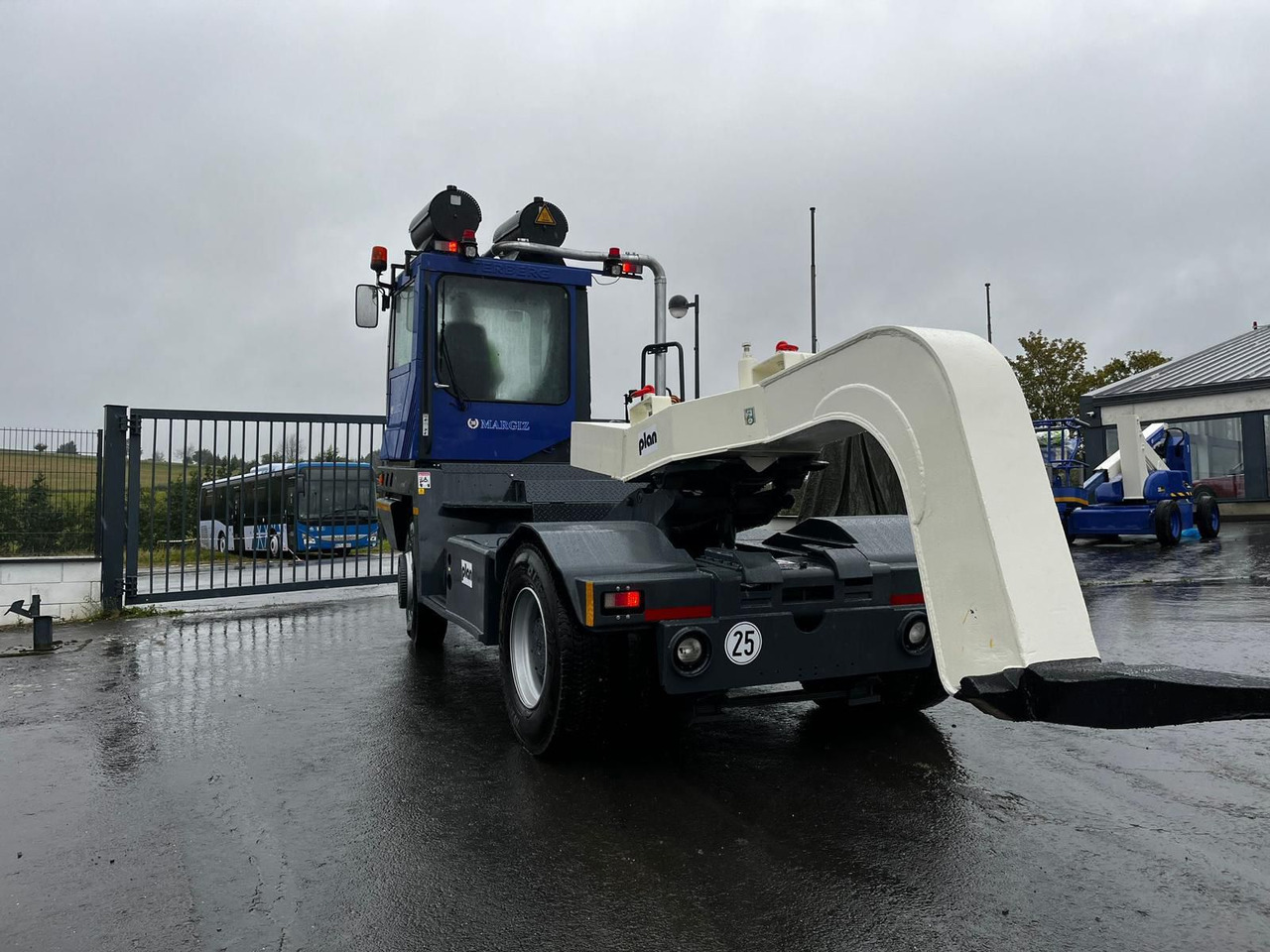 Terberg RT250 - Terminal tractor: picture 4 Terberg RT250 - Terminal tractor: picture 4