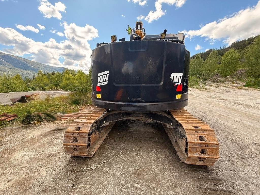 Crawler excavator CAT 325 FL CR: picture 6