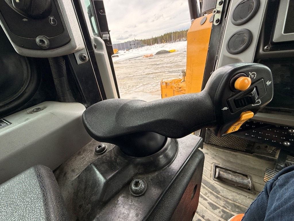 Bulldozer CAT D 6 T LGP: picture 25