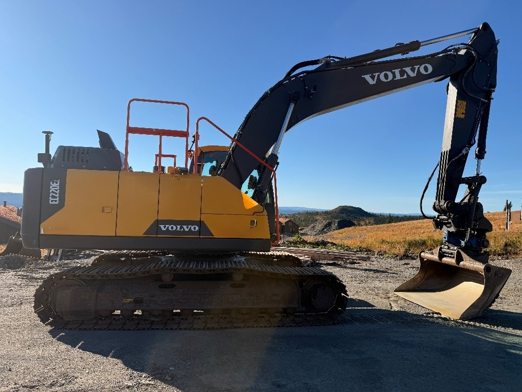 Volvo EC220EL  - Crawler excavator: picture 1 Volvo EC220EL  - Crawler excavator: picture 1