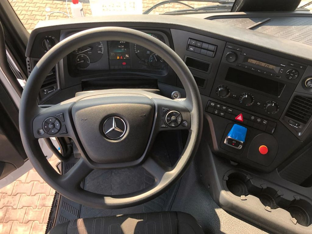 New Hook lift truck Mercedes-Benz AROCS 2136 Abrollkipper HYVA HKS-12-37-S: picture 8