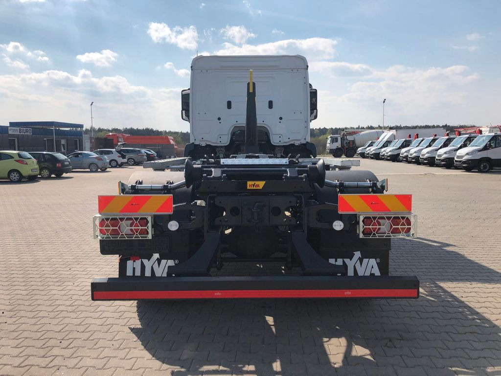 New Hook lift truck Mercedes-Benz AROCS 2136 Abrollkipper HYVA HKS-12-37-S: picture 7