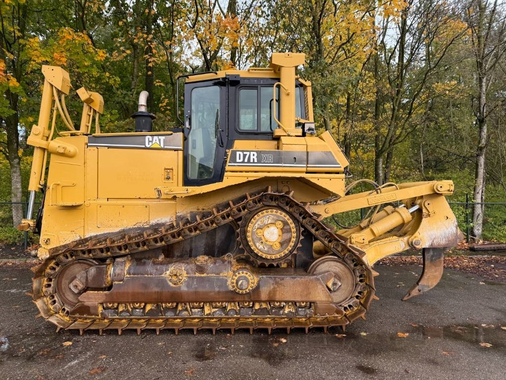 CAT D7R XR CE / LOW HOURS / TOP CONDITION  - Bulldozer: picture 3 CAT D7R XR CE / LOW HOURS / TOP CONDITION  - Bulldozer: picture 3