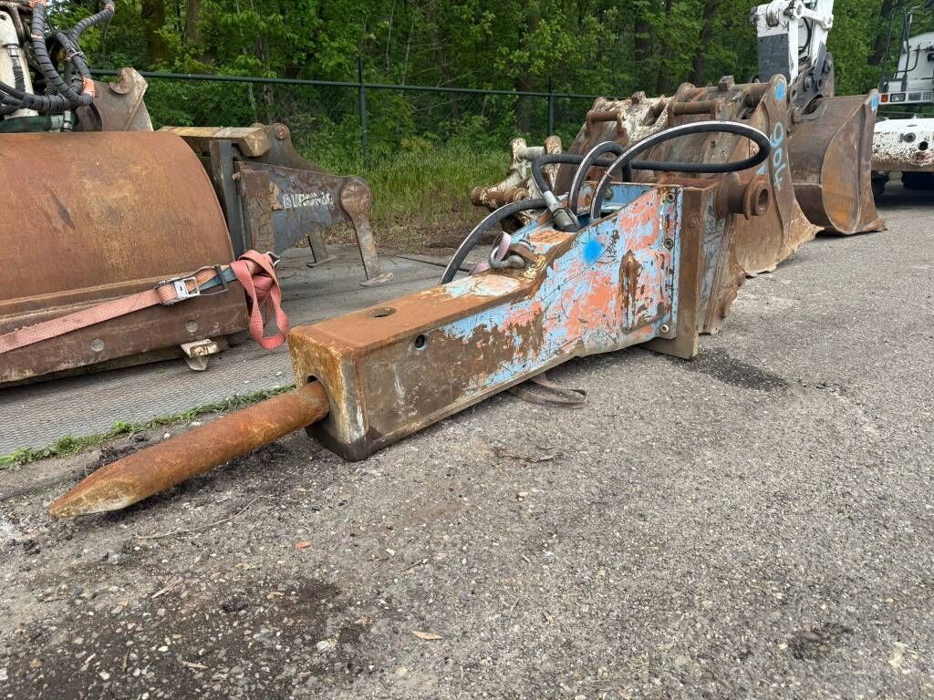 Liebherr A 904 C Litronic many attachments - Wheel excavator: picture 3 Liebherr A 904 C Litronic many attachments - Wheel excavator: picture 3