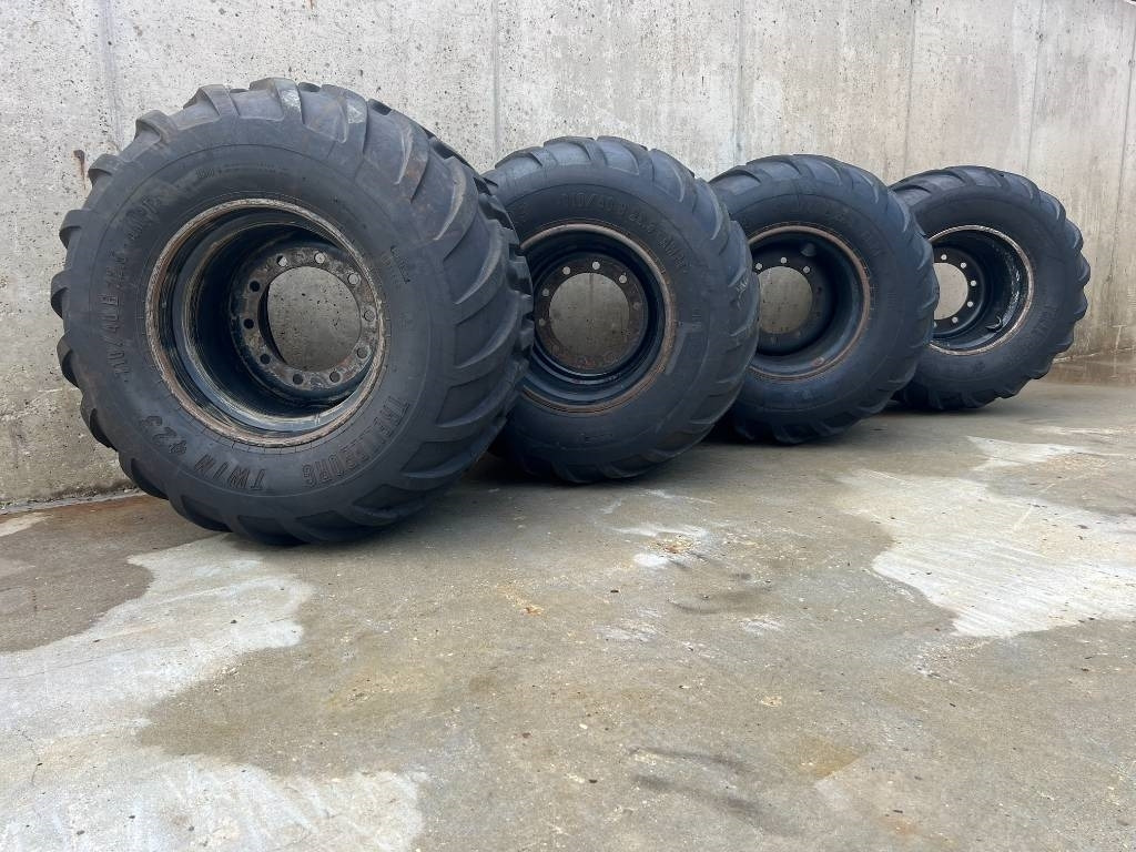 Trelleborg 710/40B22.5 AMPT  - Tire for Construction machinery: picture 1 Trelleborg 710/40B22.5 AMPT  - Tire for Construction machinery: picture 1