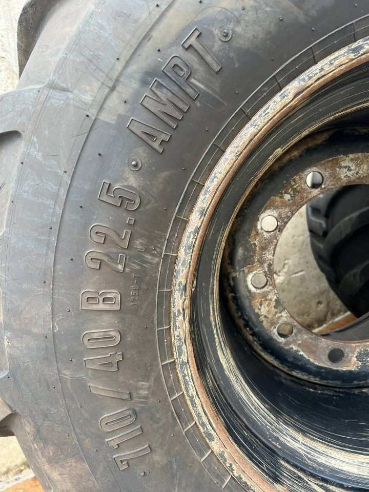 Trelleborg 710/40B22.5 AMPT  - Tire for Construction machinery: picture 4 Trelleborg 710/40B22.5 AMPT  - Tire for Construction machinery: picture 4