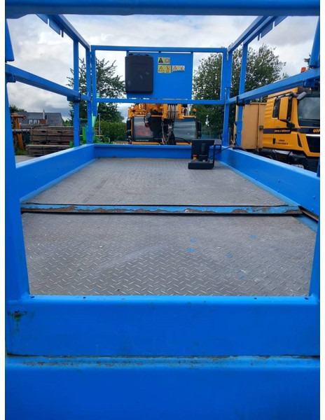 Genie GS 3369 RT - Scissor lift: picture 4 Genie GS 3369 RT - Scissor lift: picture 4
