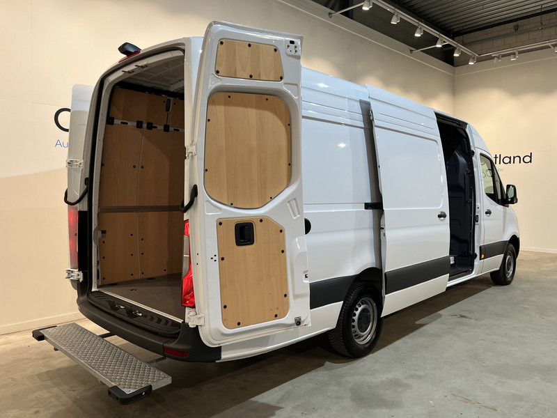 Mercedes-Benz Sprinter 315 CDI L4H2 RWD / Euro 6 / MBUX / Airco / Cruise Control / Camera / CarPlay / Navigatie / 3.300 KM !! / BPM VRIJ !! - Panel van: picture 2 Mercedes-Benz Sprinter 315 CDI L4H2 RWD / Euro 6 / MBUX / Airco / Cruise Control / Camera / CarPlay / Navigatie / 3.300 KM !! / BPM VRIJ !! - Panel van: picture 2