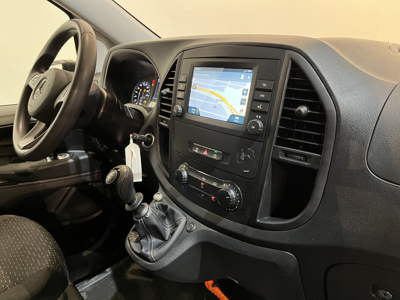 Mercedes-Benz Vito 116 CDI RWD Servicebus / Bott Inrichting / Euro 6 / Schuifdeur L + R / Airco / Cruise Control / Trekhaak / Camera / Navigatie / BPM VRIJ !! - Small van: picture 3 Mercedes-Benz Vito 116 CDI RWD Servicebus / Bott Inrichting / Euro 6 / Schuifdeur L + R / Airco / Cruise Control / Trekhaak / Camera / Navigatie / BPM VRIJ !! - Small van: picture 3