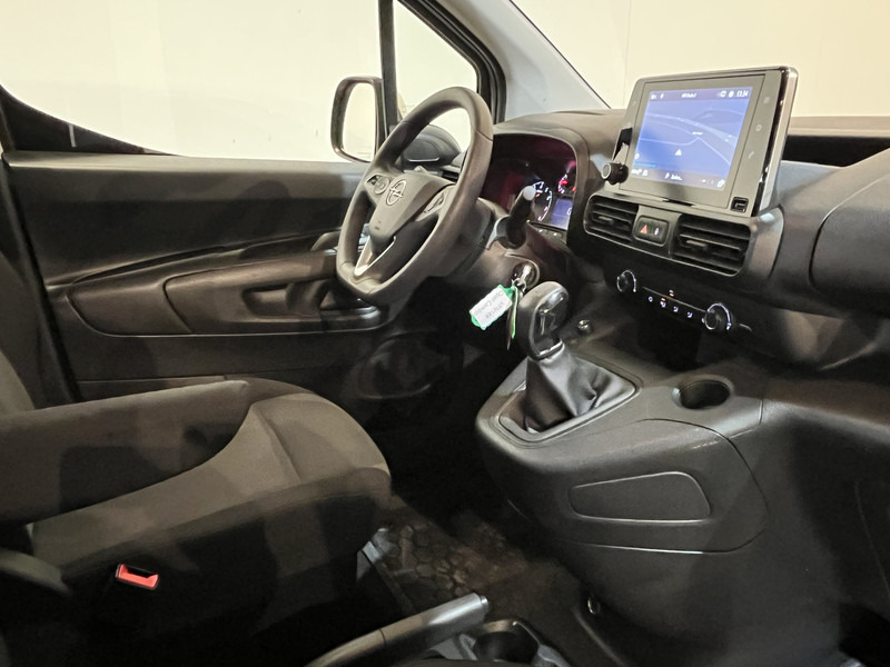 Opel Combo 1.5D L1H1 Edition Servicebus / Inrichting / Euro 6 / Airco / Cruise Control / Trekhaak / Navigatie / CarPlay / PDC / 55.000 KM !! - Small van: picture 3 Opel Combo 1.5D L1H1 Edition Servicebus / Inrichting / Euro 6 / Airco / Cruise Control / Trekhaak / Navigatie / CarPlay / PDC / 55.000 KM !! - Small van: picture 3