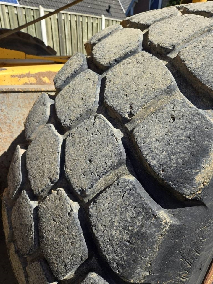 Articulated dumper Volvo BM A 25: picture 14