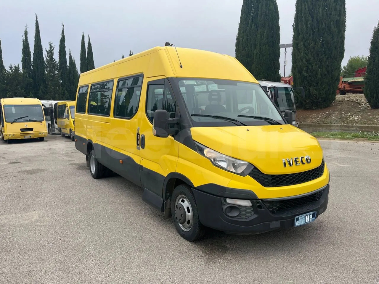Iveco Daily - School bus: picture 1 Iveco Daily - School bus: picture 1