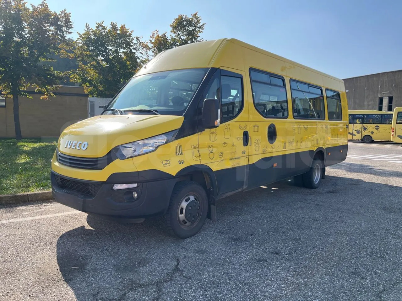 Iveco Daily - School bus: picture 4 Iveco Daily - School bus: picture 4