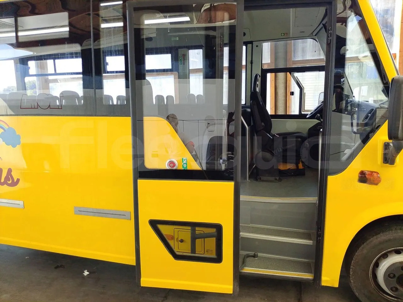 School bus Iveco Indcar: picture 16