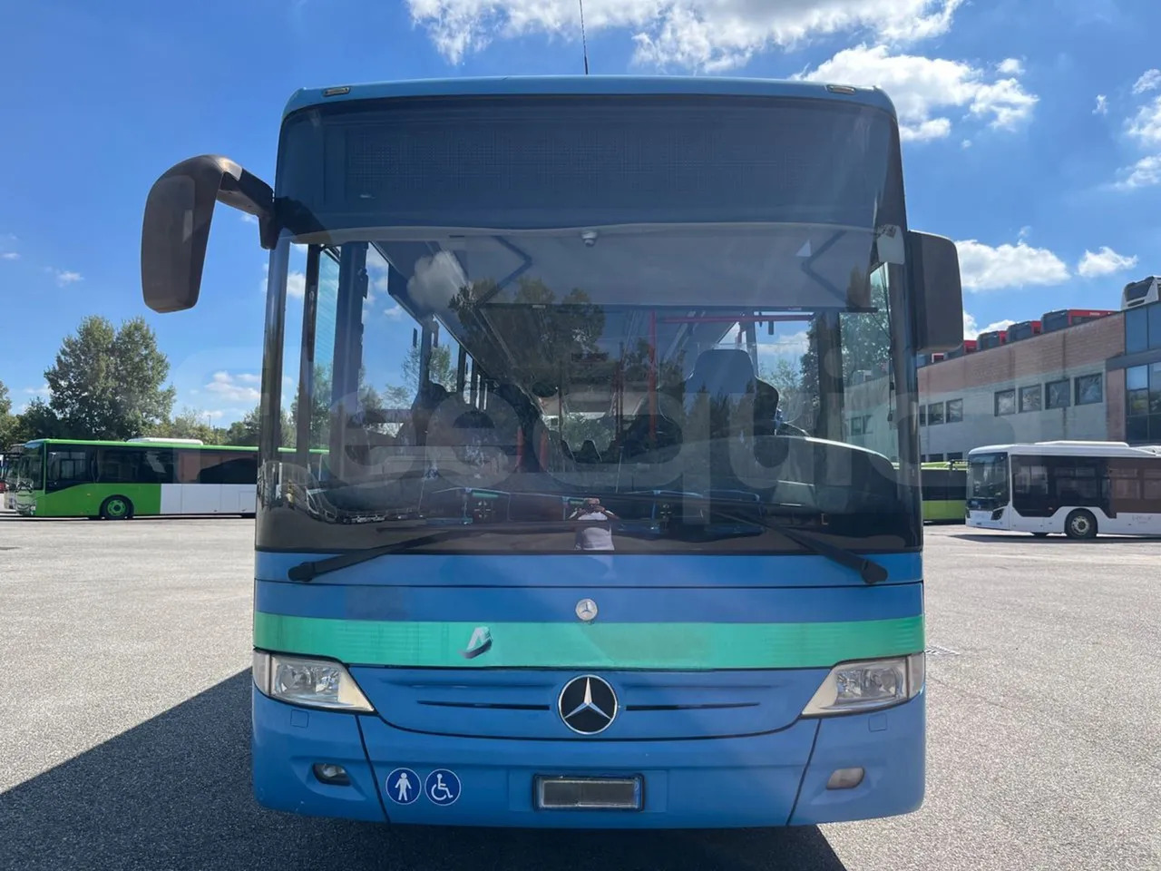 Mercedes-Benz Integro - Suburban bus: picture 2 Mercedes-Benz Integro - Suburban bus: picture 2