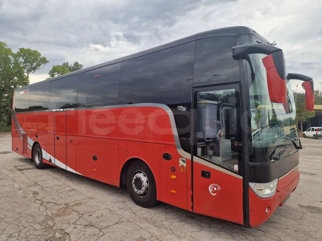 Coach Van Hool Acron: picture 1
