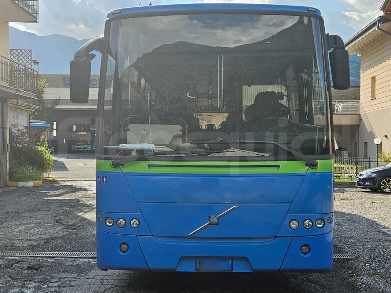 Volvo 8700B12B - Suburban bus: picture 2 Volvo 8700B12B - Suburban bus: picture 2