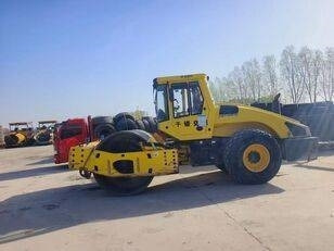Bomag BW 220D-40 - Road roller: picture 3 Bomag BW 220D-40 - Road roller: picture 3