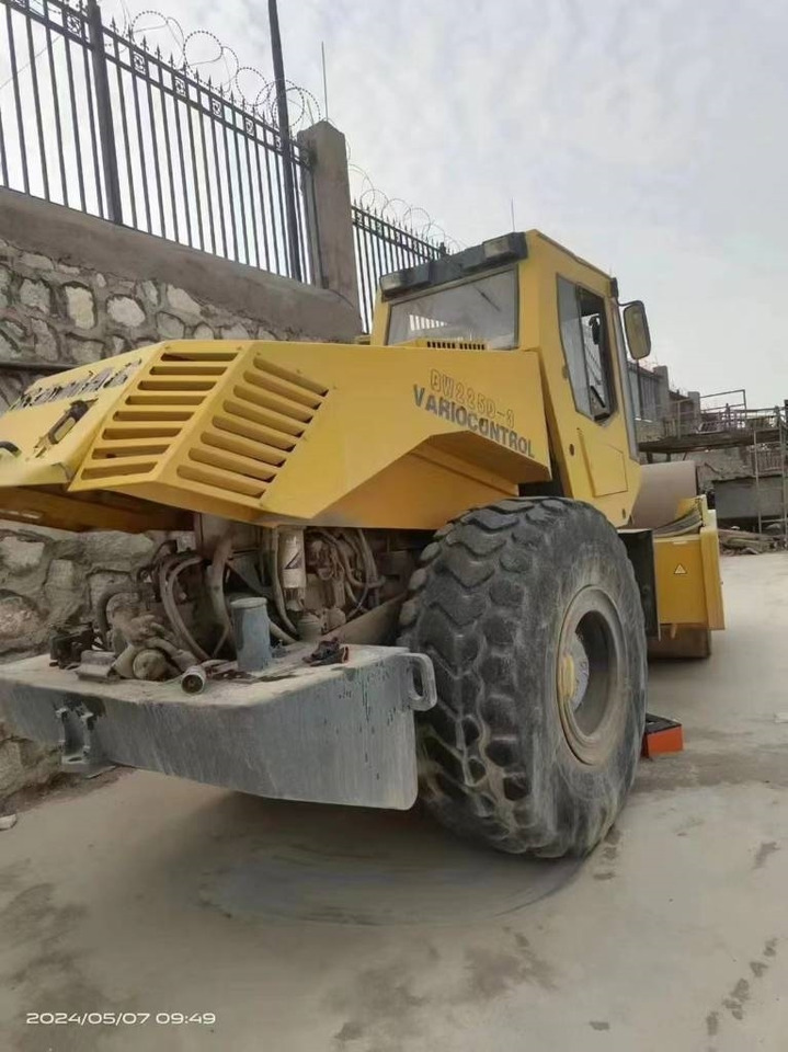 Bomag bw225d-3 - Road roller: picture 2 Bomag bw225d-3 - Road roller: picture 2