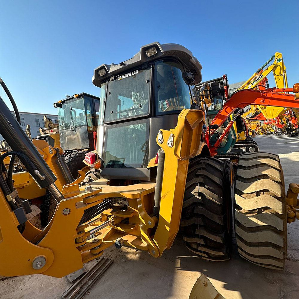 CATERPILLAR 420F - Backhoe loader: picture 5 CATERPILLAR 420F - Backhoe loader: picture 5