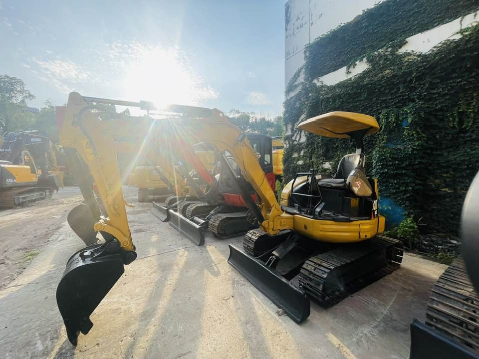 Caterpillar 303E CR - Mini excavator: picture 1 Caterpillar 303E CR - Mini excavator: picture 1