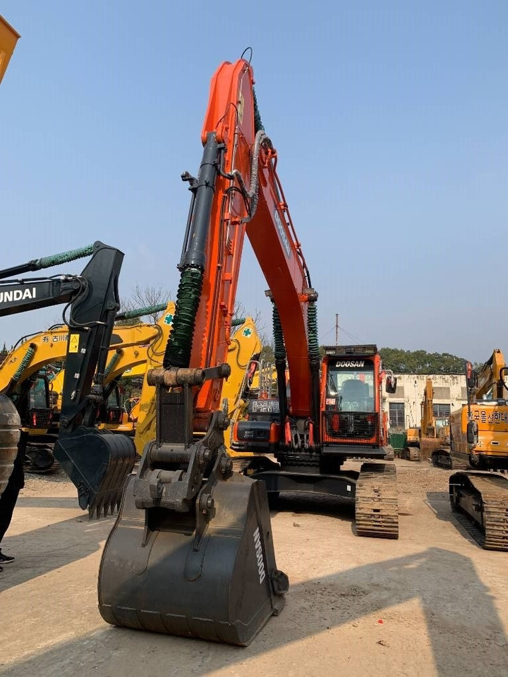 Doosan DX 300 LCA - Crawler excavator: picture 1 Doosan DX 300 LCA - Crawler excavator: picture 1