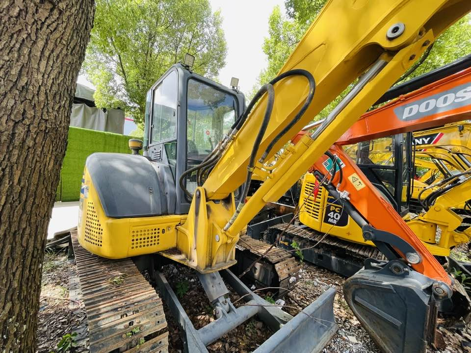 Komatsu PC55MR - Excavator: picture 1 Komatsu PC55MR - Excavator: picture 1