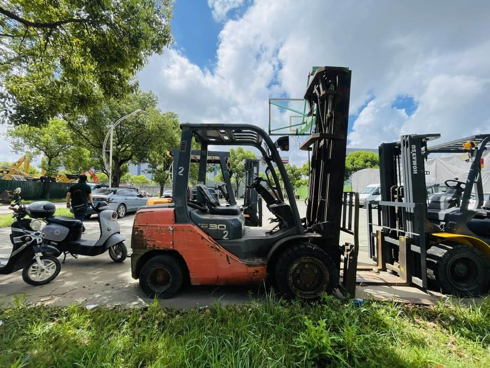 Toyota 02-8 FDF-30 - Diesel forklift: picture 3 Toyota 02-8 FDF-30 - Diesel forklift: picture 3