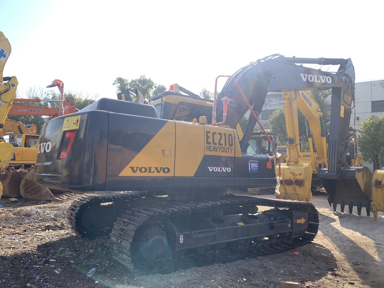Volvo EC210 - Crawler excavator: picture 2 Volvo EC210 - Crawler excavator: picture 2