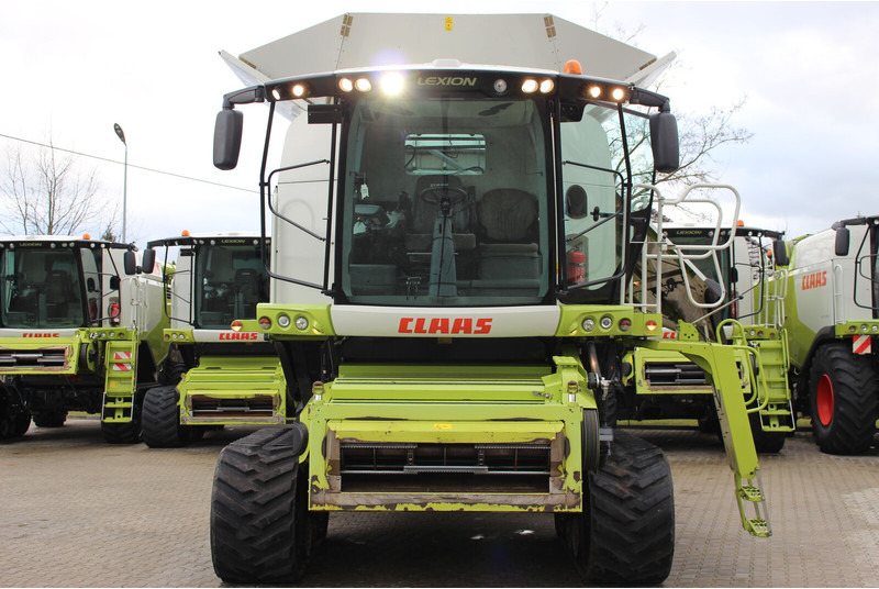 Claas Lexion 770 TT - Combine harvester: picture 1 Claas Lexion 770 TT - Combine harvester: picture 1