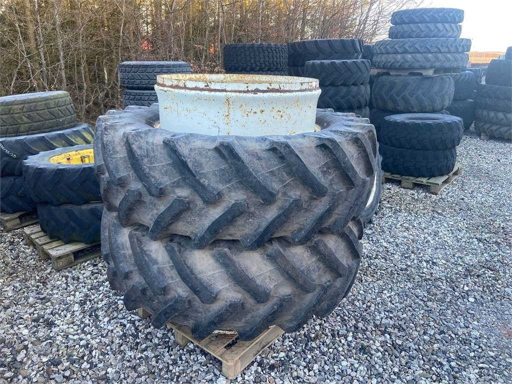 Firestone 600/65X38 - Tire: picture 1 Firestone 600/65X38 - Tire: picture 1