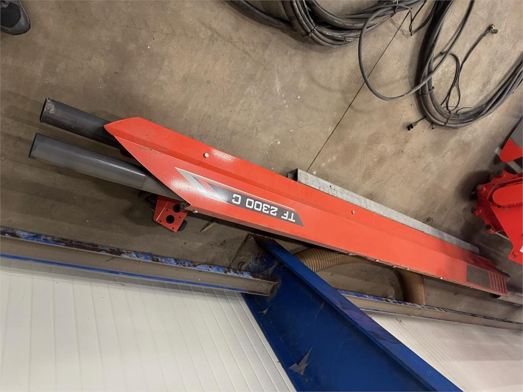 Kuhn TF 2300 C ISOBUS  - Tank: picture 4 Kuhn TF 2300 C ISOBUS  - Tank: picture 4