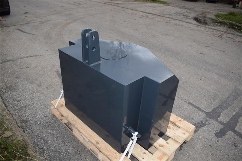 - - - 800 kilo J-Maskiner - Counterweight for Agricultural machinery: picture 5 - - - 800 kilo J-Maskiner - Counterweight for Agricultural machinery: picture 5