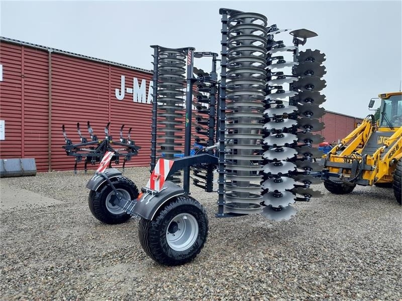 Agro-Tom 6 Meter discharve Agro-Tom 6 m. bugser - Disc harrow: picture 2 Agro-Tom 6 Meter discharve Agro-Tom 6 m. bugser - Disc harrow: picture 2