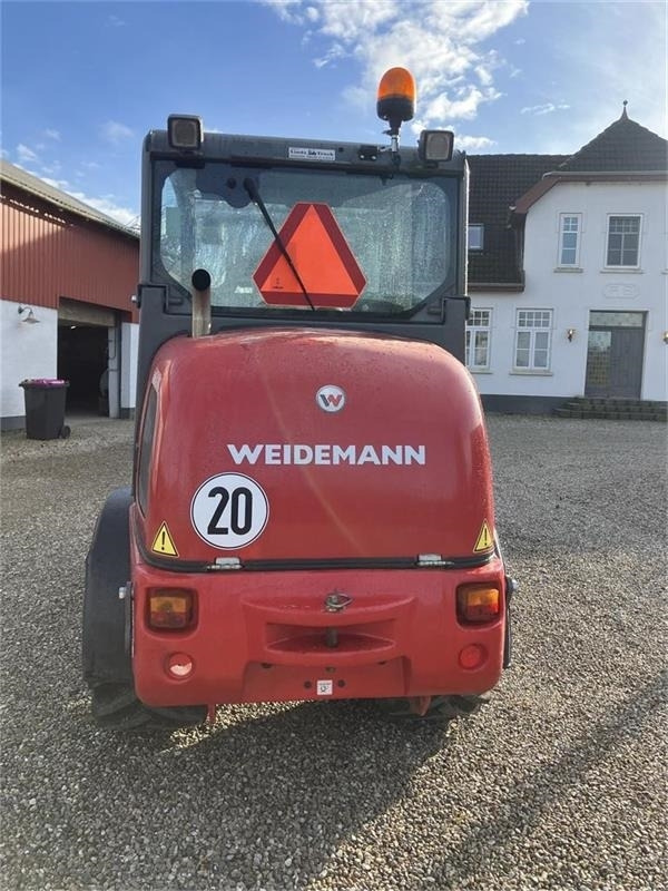 Compact loader Weidemann 2070 LP: picture 16