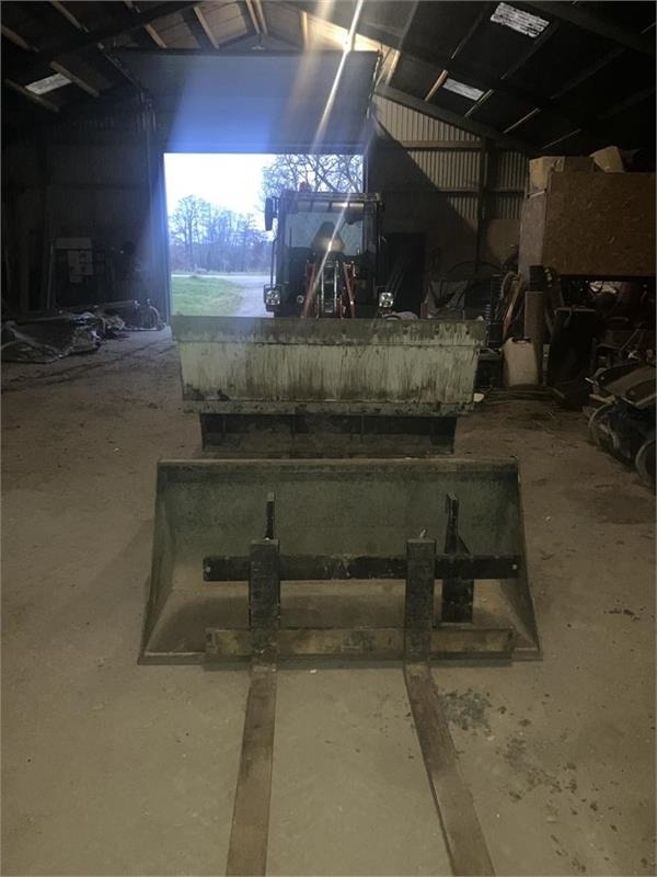 Compact loader Weidemann 2070 LP: picture 6