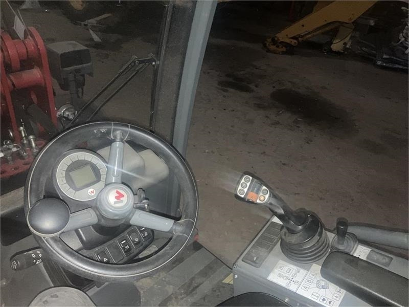 Compact loader Weidemann 2070 LP: picture 7