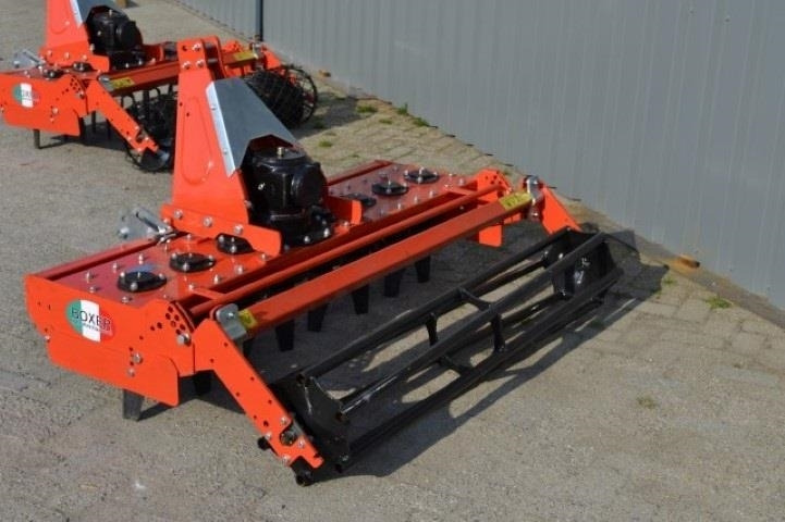 - - - boxer - Harrow: picture 2 - - - boxer - Harrow: picture 2