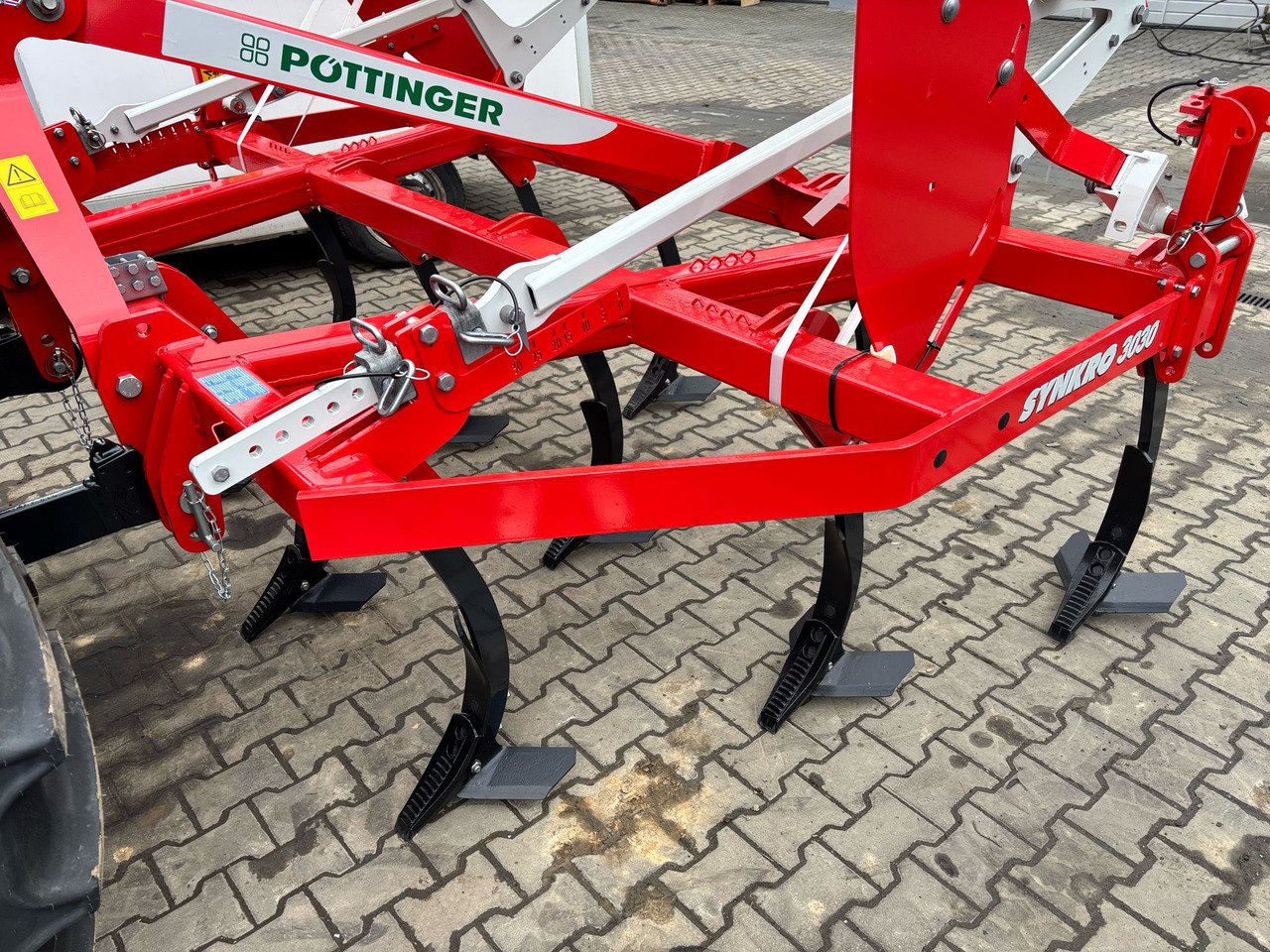 PÖTTINGER Synkro 3030 - Cultivator: picture 4 PÖTTINGER Synkro 3030 - Cultivator: picture 4