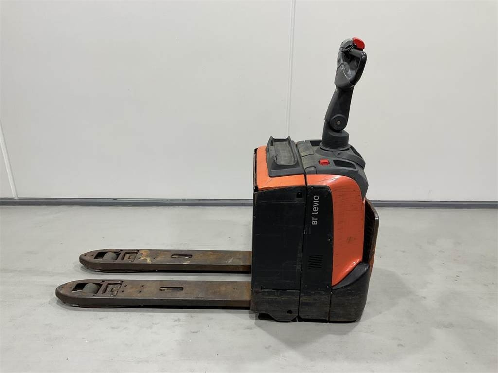 BT LPE200 - Pallet truck: picture 3 BT LPE200 - Pallet truck: picture 3