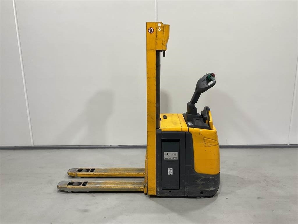 Jungheinrich ERC 212Z - Stacker: picture 3 Jungheinrich ERC 212Z - Stacker: picture 3