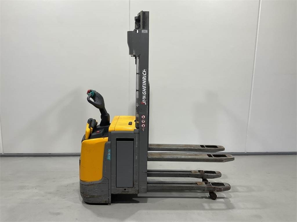 Jungheinrich ERC 212Z - Stacker: picture 1 Jungheinrich ERC 212Z - Stacker: picture 1