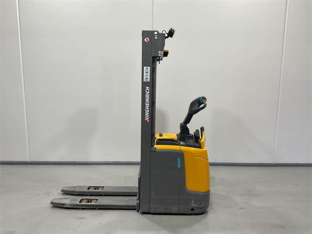 Jungheinrich ERC 214 - Stacker: picture 3 Jungheinrich ERC 214 - Stacker: picture 3