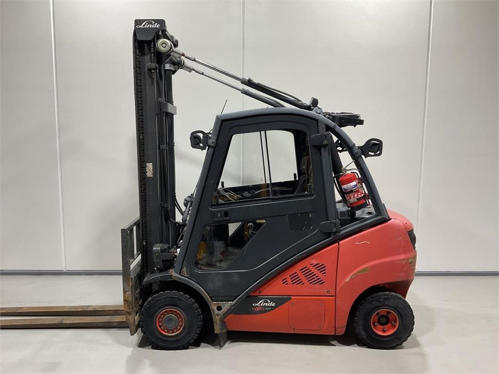Linde H25D-02 - Diesel forklift: picture 3 Linde H25D-02 - Diesel forklift: picture 3