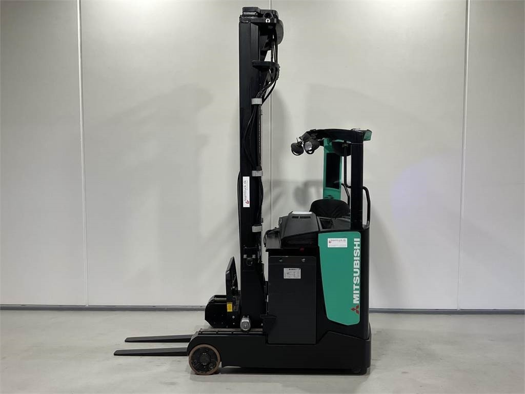Mitsubishi RB16NH - Reach truck: picture 3 Mitsubishi RB16NH - Reach truck: picture 3