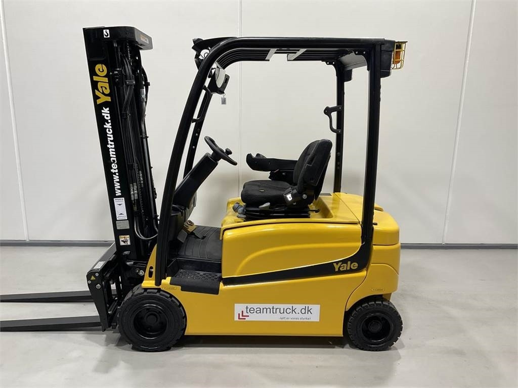 Yale ERP18VF  - Electric forklift: picture 3 Yale ERP18VF  - Electric forklift: picture 3