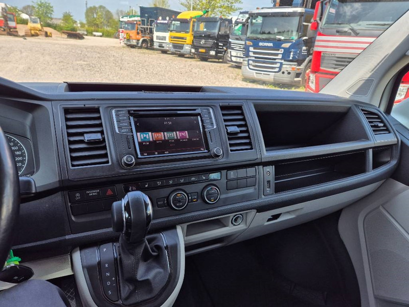 Car Volkswagen Caravelle 4x4 // 4motion 8(10) person bus Lon: picture 16