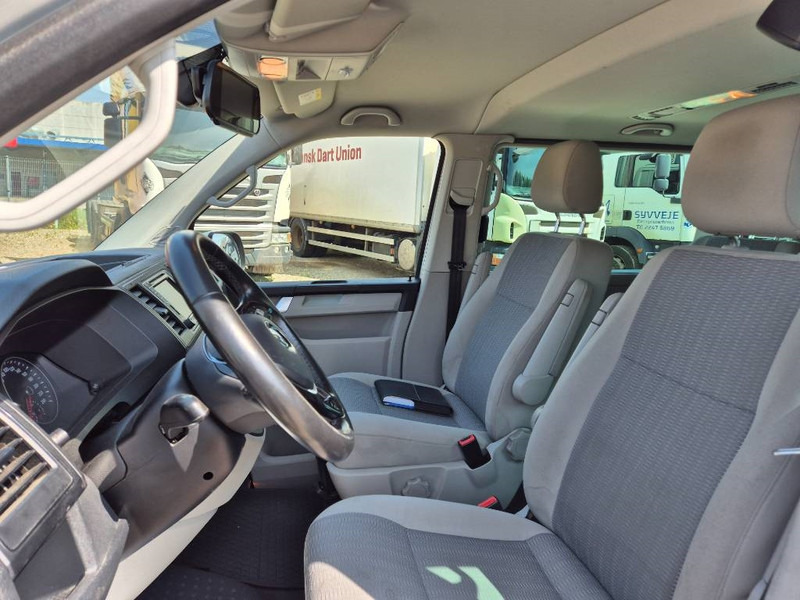 Car Volkswagen Caravelle 4x4 // 4motion 8(10) person bus Lon: picture 9